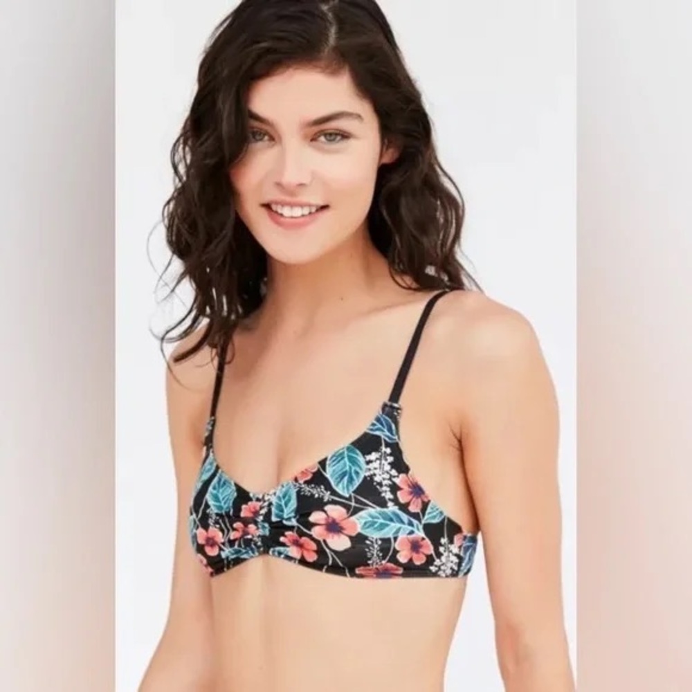 ❄️ UO | Out From Under Floral Bralette Boho Beach Various Sizes